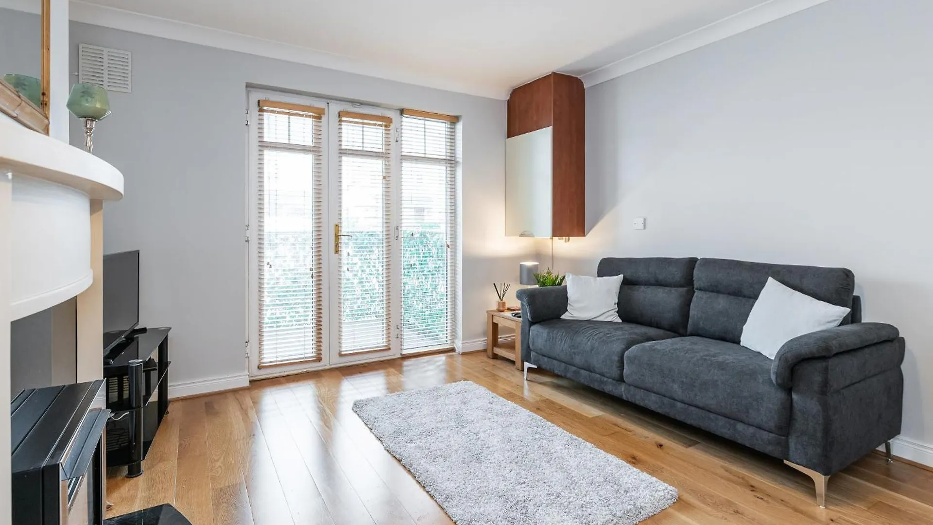 Holywell Rise Swords Apartment